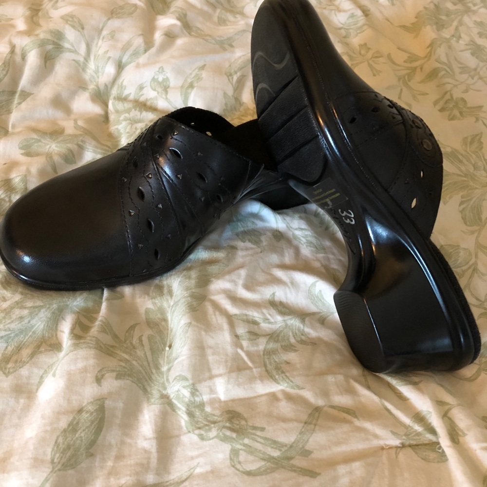 Clarks bendable
